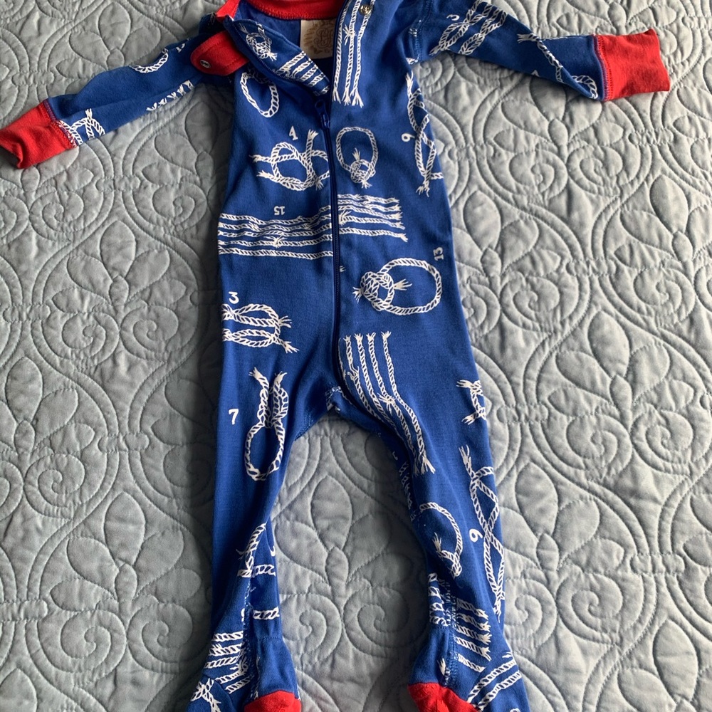 Beaufort Bonnet footed pajamas